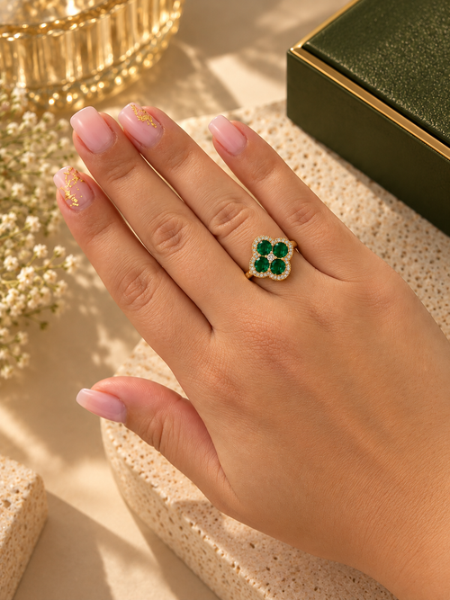 Emerald Clover Ring